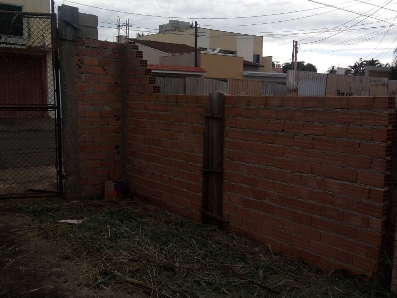 Terreno à venda Jardim Anhangüera com 136m² e 1 quarto por R$ 185.000 - 1698787450-20181122-083048.jpg