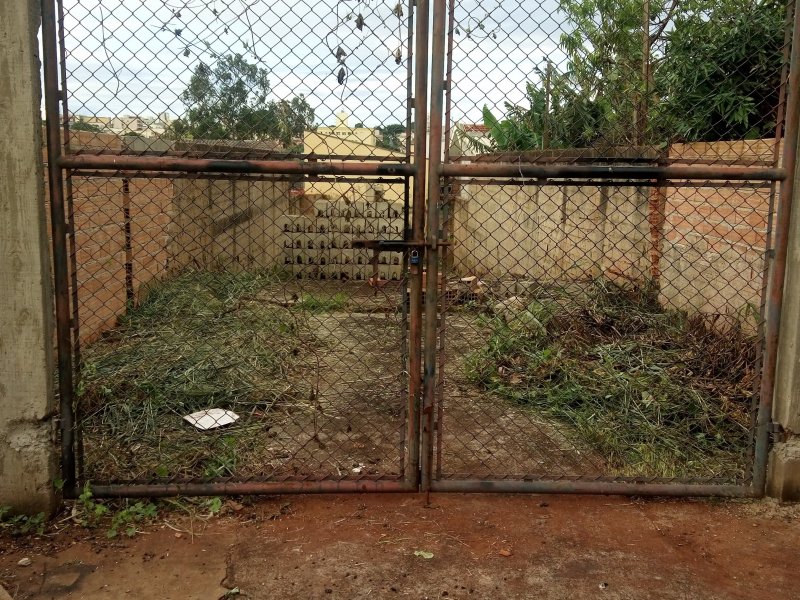 Terreno à venda Jardim Anhangüera com 136m² e 1 quarto por R$ 185.000 - 373036247-20181122-082931.jpg