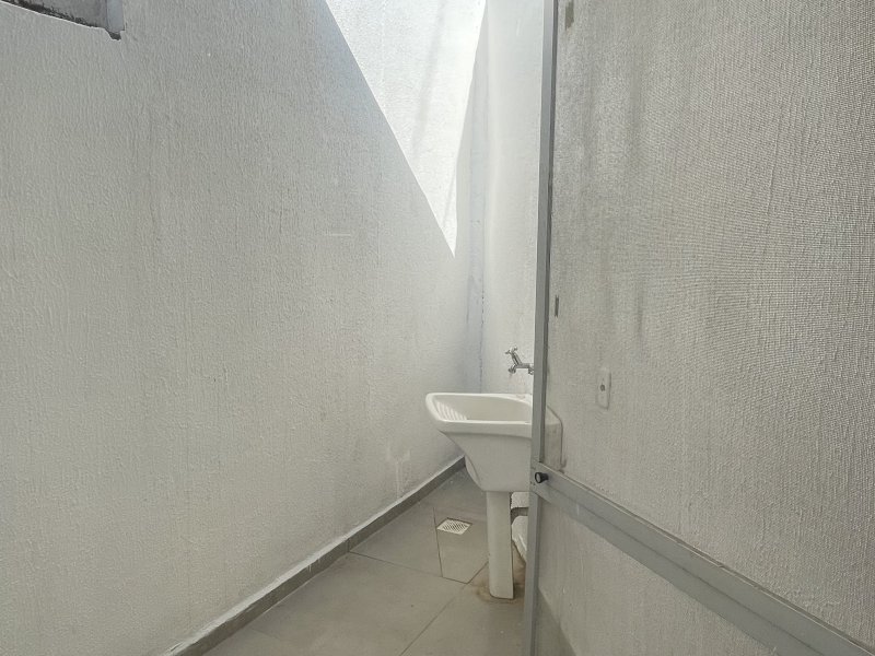 Casa à venda Centro com 127m² e 2 quartos por R$ 298.000 - 1300882375-353c0612-4a5b-4c89-8326-7cd271739c3c.jpeg