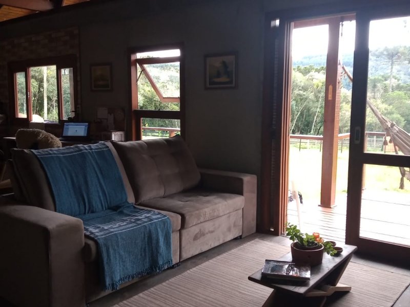 Sítio à venda Centro com 20000m² e 1 quarto por R$ 1.770.000 - 1067743351-sala-saida-deck.jpg