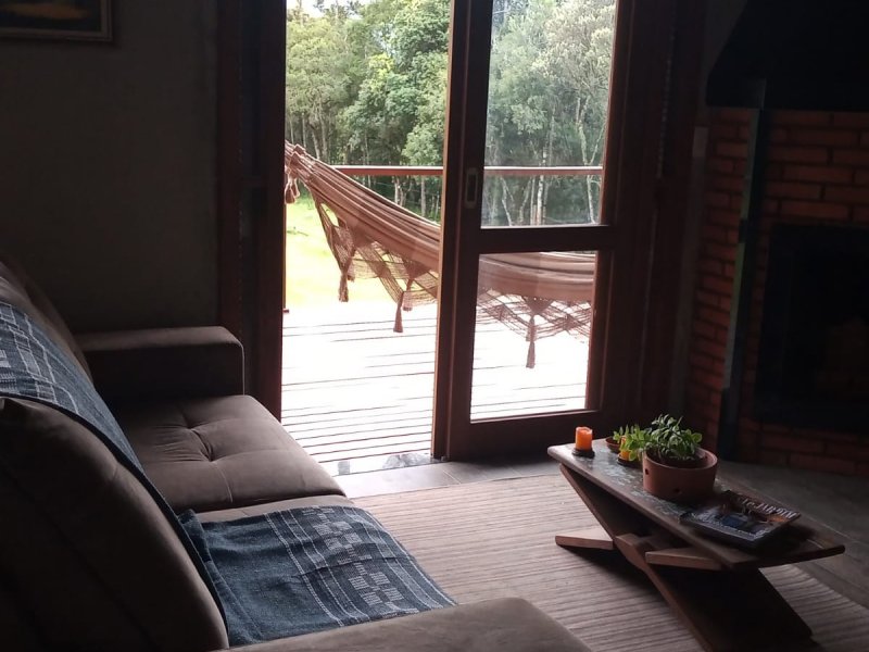 Sítio à venda Centro com 20000m² e 1 quarto por R$ 1.770.000 - 1411200314-deck-com-rede-vista-da-sala.jpg