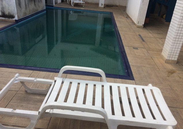 imóvel com 481m²