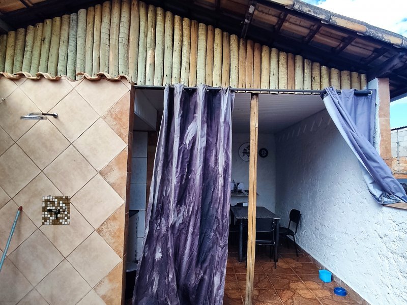 Casa à venda Sagrada Família com 211m² e 4 quartos por R$ 747.000 - 1622645774-img-20220710-130844.jpg