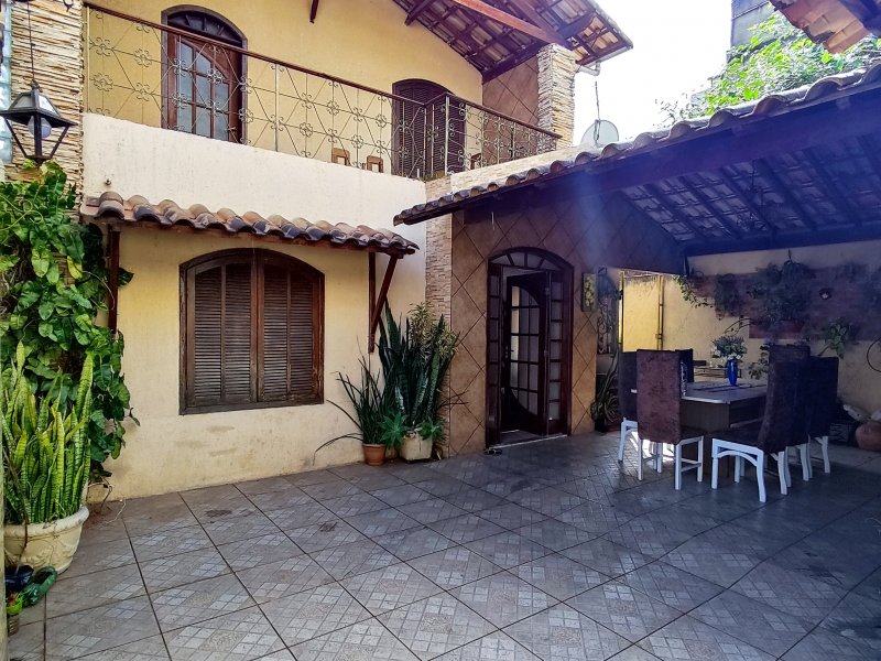 Casa à venda Sagrada Família com 211m² e 4 quartos por R$ 747.000 - 1740714754-img-20220710-133103.jpg