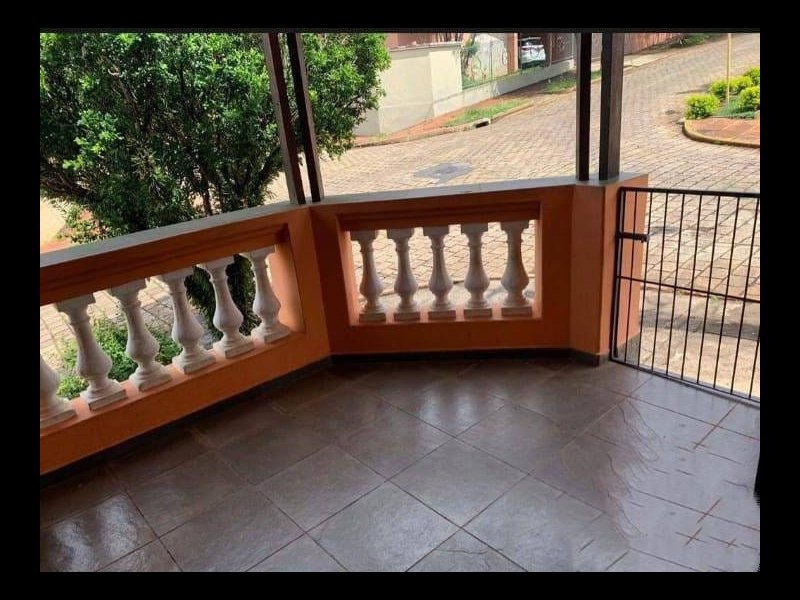Casa à venda Vila Al Isa com 292m² e 3 quartos por R$ 600.000 - 1817384396-varanda.jpg