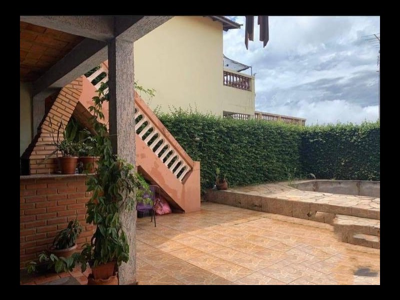Casa à venda Vila Al Isa com 292m² e 3 quartos por R$ 600.000 - 37034749-quintal.jpg