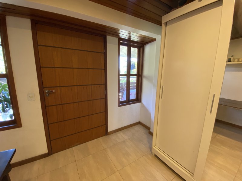 Casa à venda Alto da Boa Vista com 600m² e 6 quartos por R$ 575.000 - 2064283433-img-0920.jpg