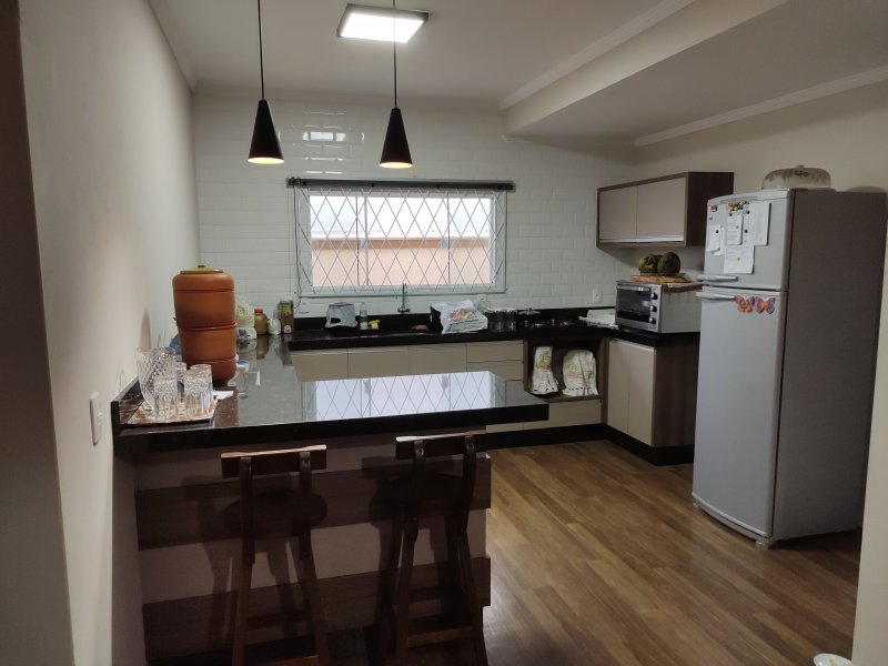 Casa à venda Vila Nova com 180m² e 3 quartos por R$ 590.000 - 1528363513-img-20220106-091412879.jpg