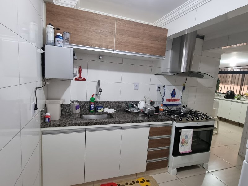 Apartamento à venda Taguatinga Norte (Taguatinga) com 66m² e 2 quartos por R$ 300.000 - 617475142-cozinha-4.jpg