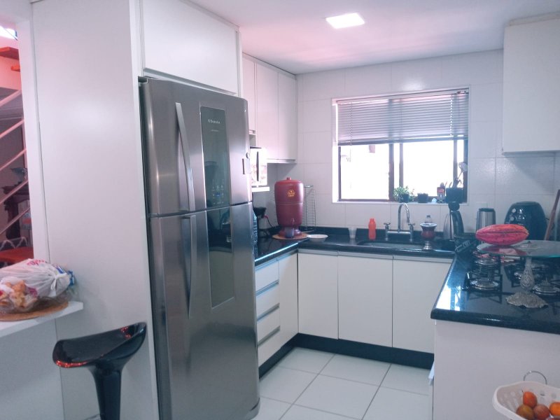 Apartamento à venda Neva com 285m² e 4 quartos por R$ 1.500.000 - 157149853-cozinha-2.jpg