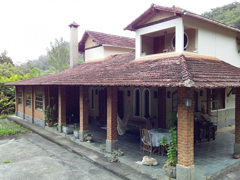 Casa à venda Itaipava com 384m² e 5 quartos por R$ 1.200.000 - 2098316545-c515a709-3043-4215-a48a-384a3366b04d.jpg