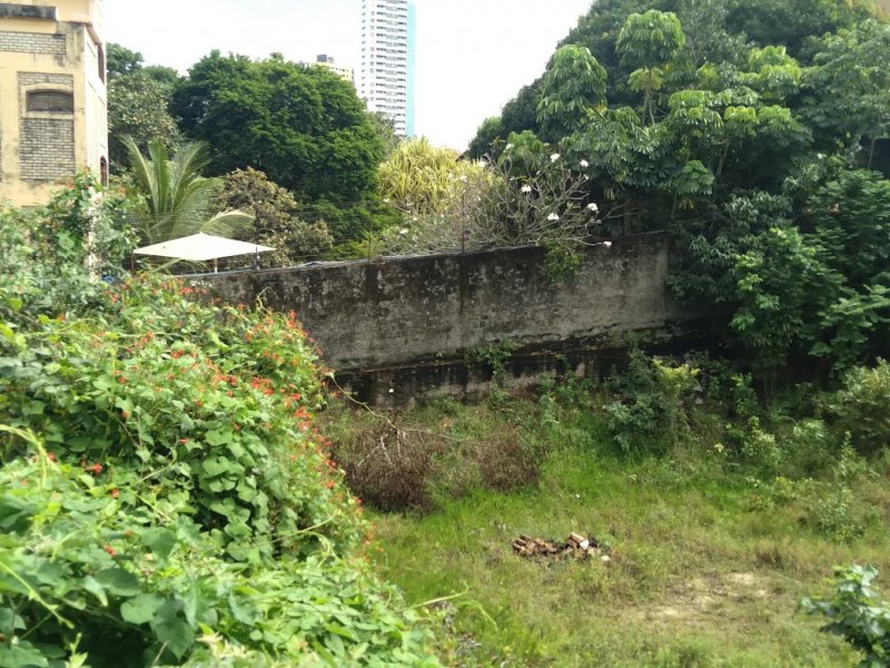 Terreno à venda Ponta Negra com 702m² e 1 quarto por R$ 460.000 - 1221994002-foto-v.jpg