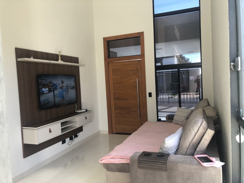 Casa à venda Jardim Monte Rei com 210m² e 3 quartos por R$ 750.000 - 1828322636-8879d0d7-06ae-4d9f-ab55-76e87346e9d5.jpeg