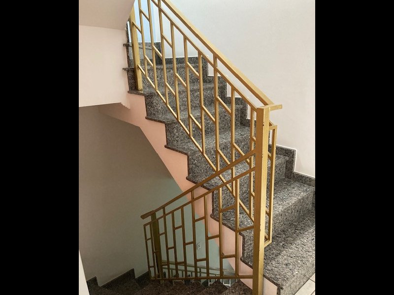 Casa à venda Ponte Rasa com 180m² e 4 quartos por R$ 900.000 - 1246837458-26escadasotao.jpg