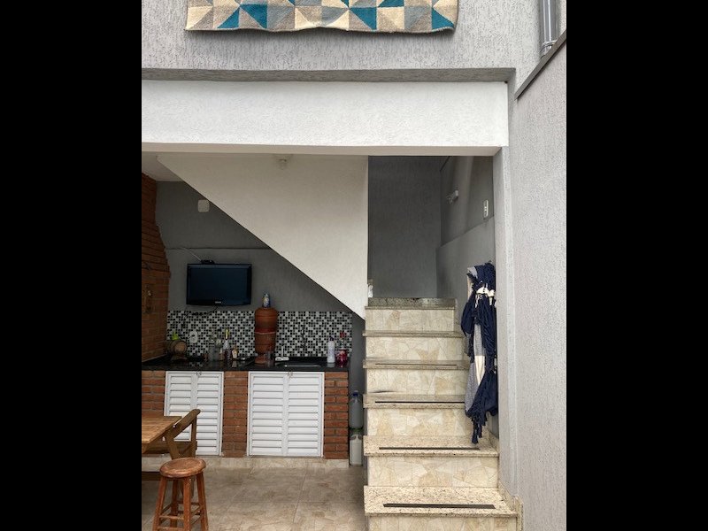 Casa à venda Ponte Rasa com 180m² e 4 quartos por R$ 900.000 - 1280390735-7escadalavanderia.jpg