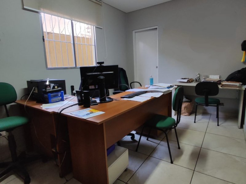 Comercial à venda Jardim Santa Francisca com 200m² e 1 quarto por R$ 1.200.000 - 1723907916-0bd5b6fc-27cd-4c4d-b0e7-bfa4223b71bf.jpeg