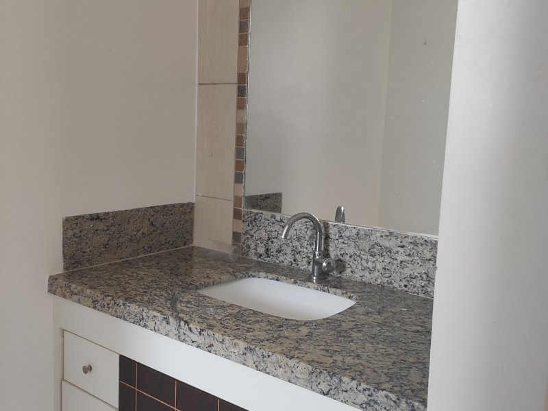 Flat à venda Centro com 87m² e 1 quarto por R$ 90.000 - 1950732763-img-20210404-104044.jpg