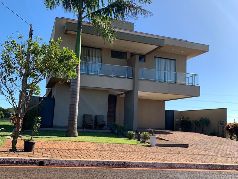 Casa de condomínio à venda Golden Park com 225m² e 3 quartos por R$ 1.450.000 - 1457140411-foto-frente-da-casa-2-revisada.jpg