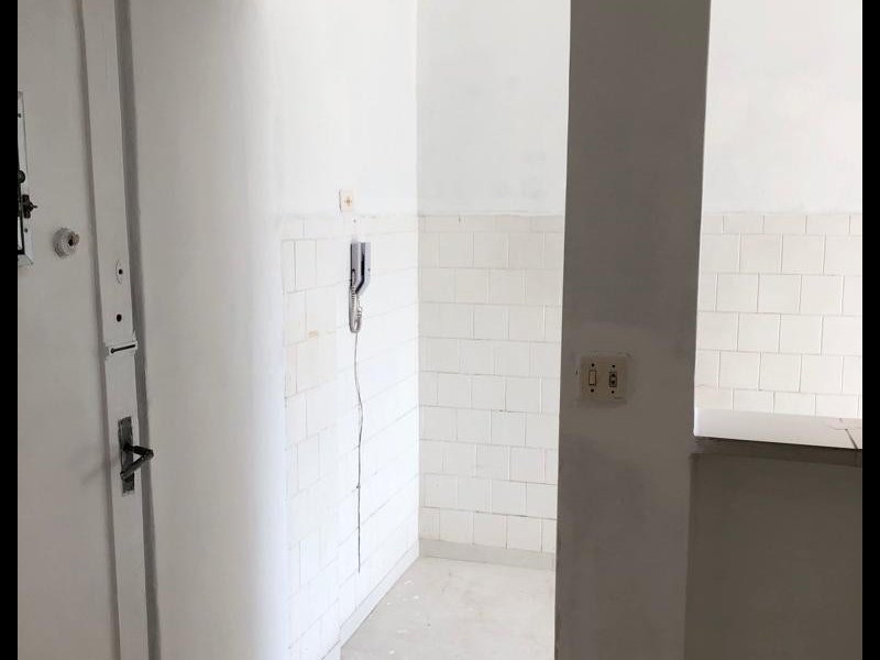Kitnet à venda Centro com 47m² e 1 quarto por R$ 150.000 - 1748959043-16c94bbc-eadf-4522-8f5c-a2aa94ef58ff.jpeg