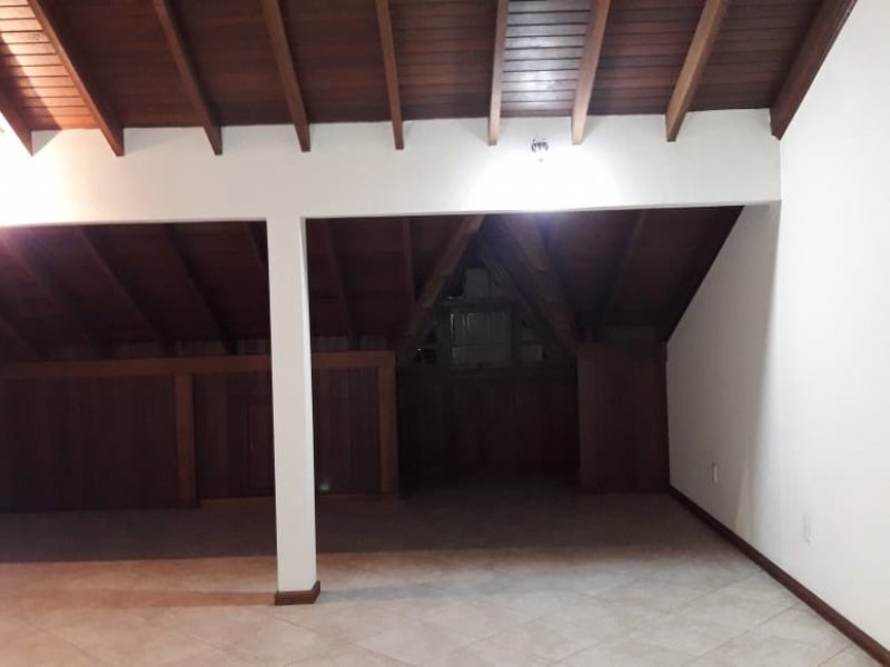 Casa à venda Estância Velha com 283m² e 3 quartos por R$ 887.000 - 1940495238-sotao-frente.jpg