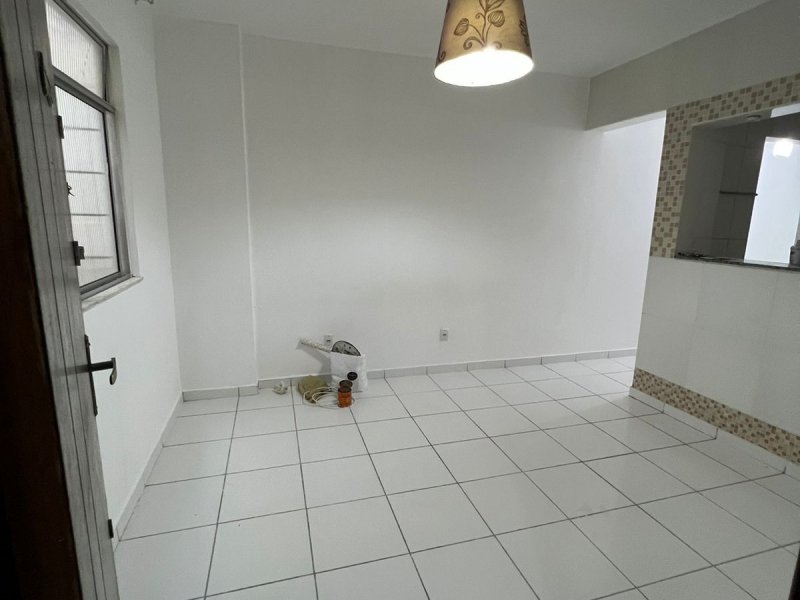 Apartamento à venda Cabula VI com 49m² e 2 quartos por R$ 135.000 - 1003107820-photo-2022-01-20-09-42-34-copia.jpg