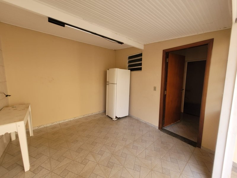 Casa à venda Jardim Presidente com 300m² e 3 quartos por R$ 395.000 - 728142923-23.jpeg