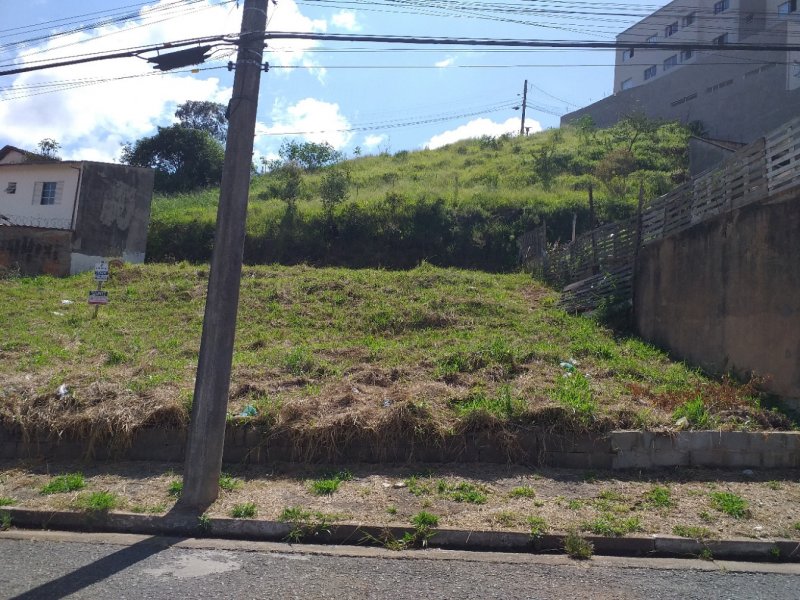 Terreno à venda Santo André com 300m² e 1 quarto por R$ 165.000 - 1989652968-20220331-101637.jpg
