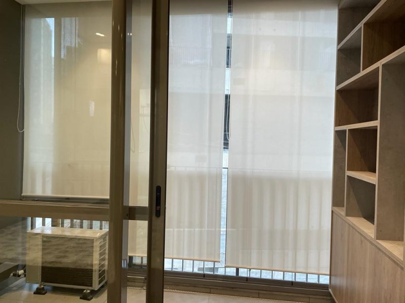 Apartamento para alugar Sumarézinho com 24m² e 1 quarto por R$ 3.700 - 34043960-porta-sacada-4.jpeg