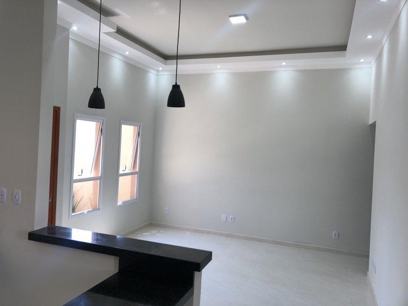 Casa à venda Vila Paraíso com 110m² e 3 quartos por R$ 420.000 - 1339457048-img-8042.JPG