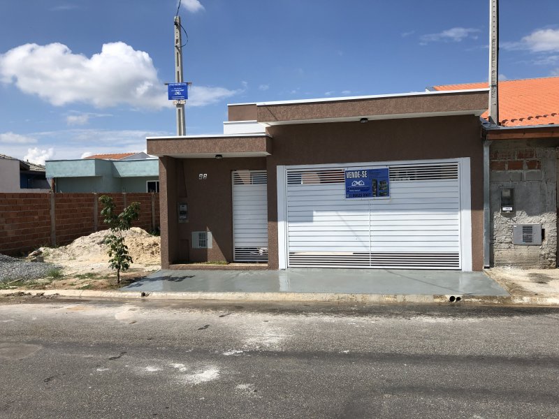 Casa à venda Vila Paraíso com 110m² e 3 quartos por R$ 420.000 - 1685956093-img-8066.JPG