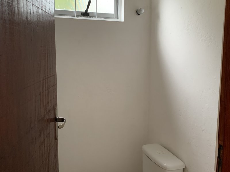 Terreno à venda Chácaras Cangueirinha com 725m² e 1 quarto por R$ 650.000 - 1412231990-img-0700.JPG