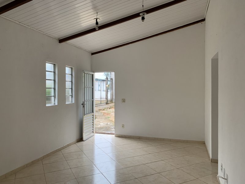 Terreno à venda Chácaras Cangueirinha com 725m² e 1 quarto por R$ 650.000 - 1573650633-img-0696.JPG