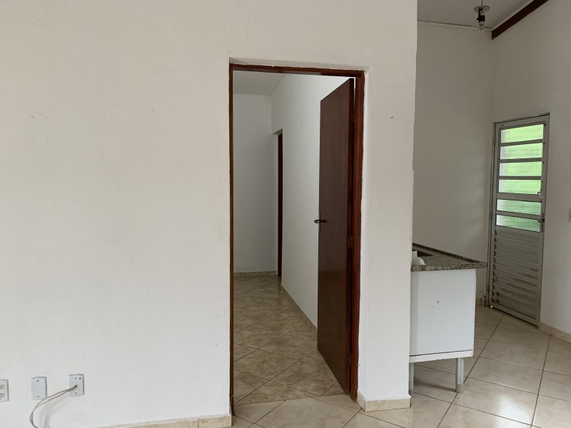 Terreno à venda Chácaras Cangueirinha com 725m² e 1 quarto por R$ 650.000 - 1683605863-img-0701.JPG