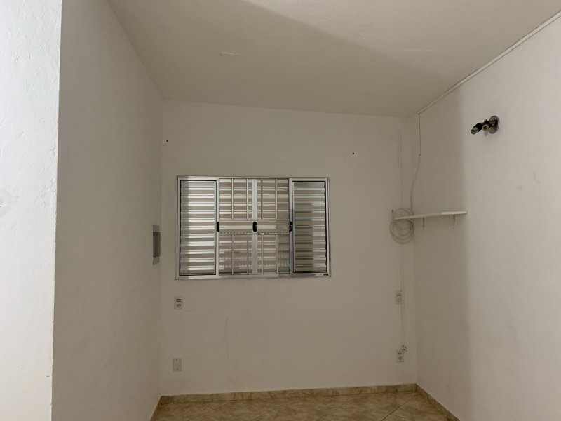 Terreno à venda Chácaras Cangueirinha com 725m² e 1 quarto por R$ 650.000 - 601590717-img-0703.JPG