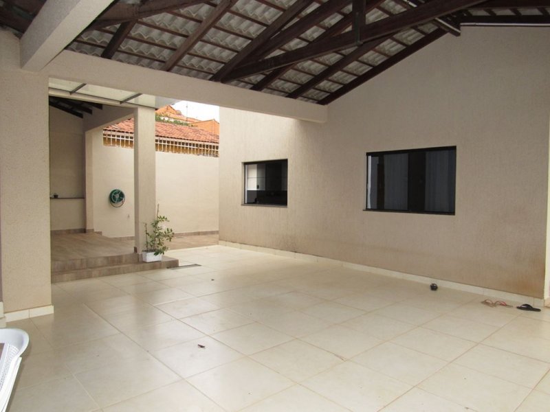 Casa à venda Centro com 470m² e 3 quartos por R$ 1.050.000 - 1208620481-d608bca6ddb478ea5113e8130bca7bc1.jpg