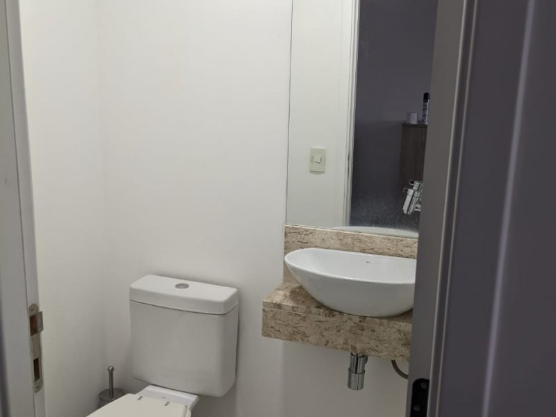 Comercial à venda Jabaquara com 36m² e 1 quarto por R$ 295.000 - 1943369028-wc.jpg