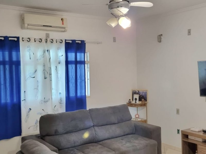 Casa à venda Jardim Residence Rio Verde com 332m² e 4 quartos por R$ 500.000 - 376747779-casa-a-venda-pirassununga-sao-paulo-3.jpeg