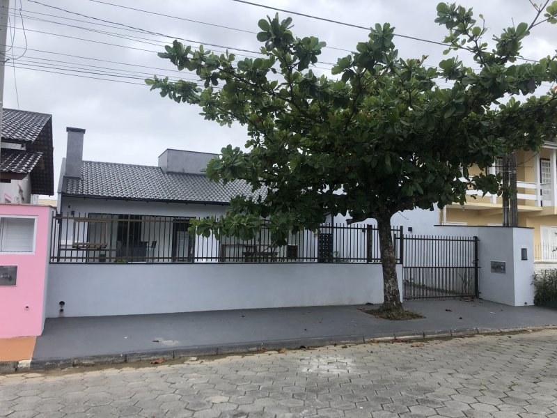 Casa à venda Balneário Enseada com 135m² e 4 quartos por R$ 790.000 - 1192771906-a9e22610-2574-42f2-b676-b66605027397.jpeg
