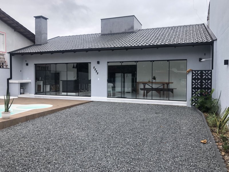 Casa à venda Balneário Enseada com 135m² e 4 quartos por R$ 790.000 - 2056992145-13fdd367-d08c-41b9-ade8-a715146ad714.jpeg