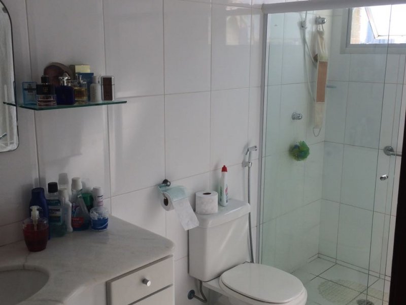 Apartamento à venda Itaigara com 154m² e 4 quartos por R$ 700.000 - 1760786257-sanitario-da-suite-principal.jpg