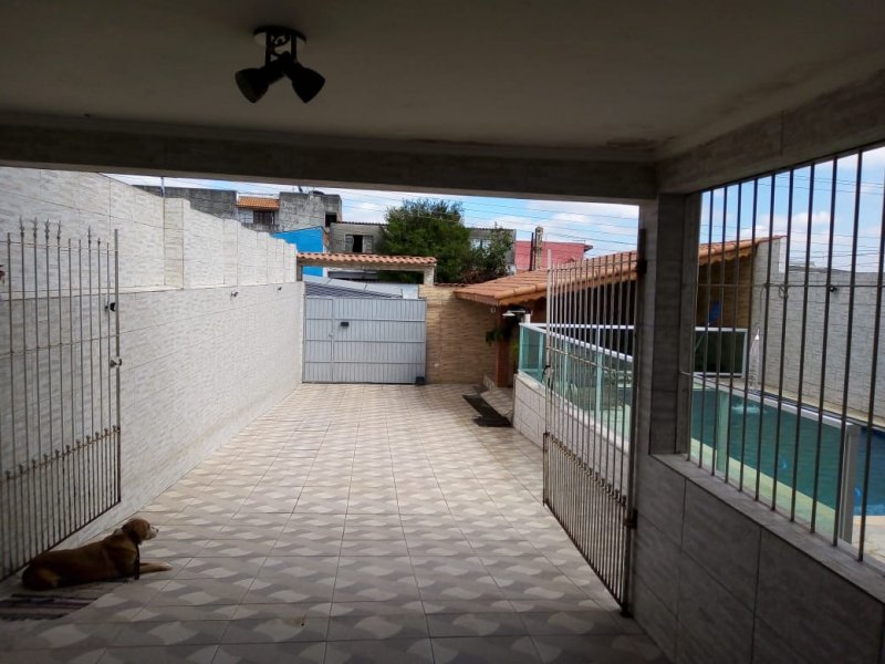 Casa à venda Jardim Juliana com 250m² e 3 quartos por R$ 700.000 - 780113203-9cba13c3-7b7d-4960-a11b-fed776589c5c.jpeg