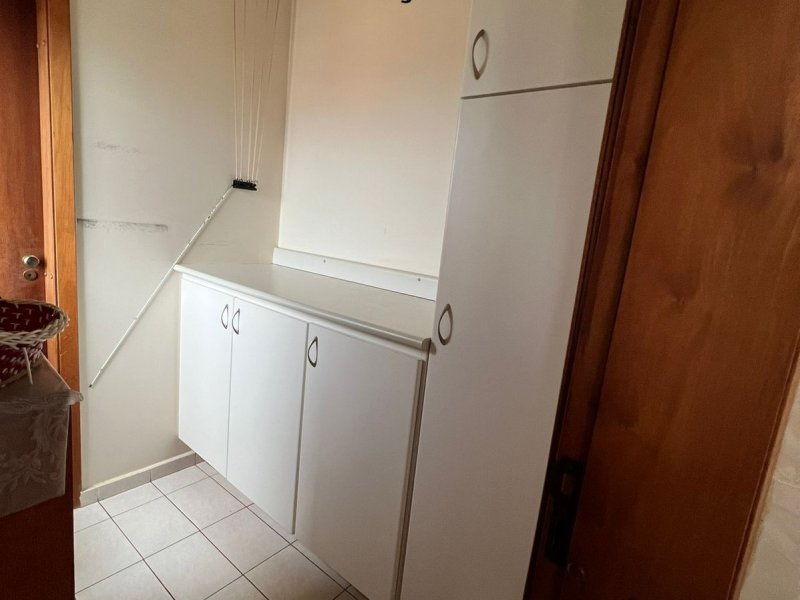 Apartamento à venda Centro com 142m² e 3 quartos por R$ 579.000 - 10833391-19-area-servico.jpg