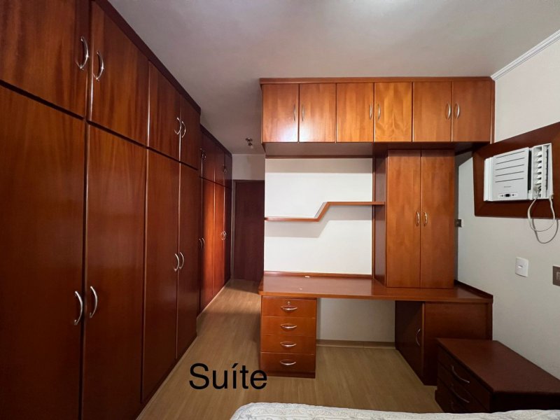 Apartamento à venda Centro com 142m² e 3 quartos por R$ 579.000 - 137054535-4-suite.jpg