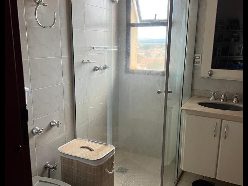Apartamento à venda Centro com 142m² e 3 quartos por R$ 579.000 - 888900702-11-banheiro-social.jpg