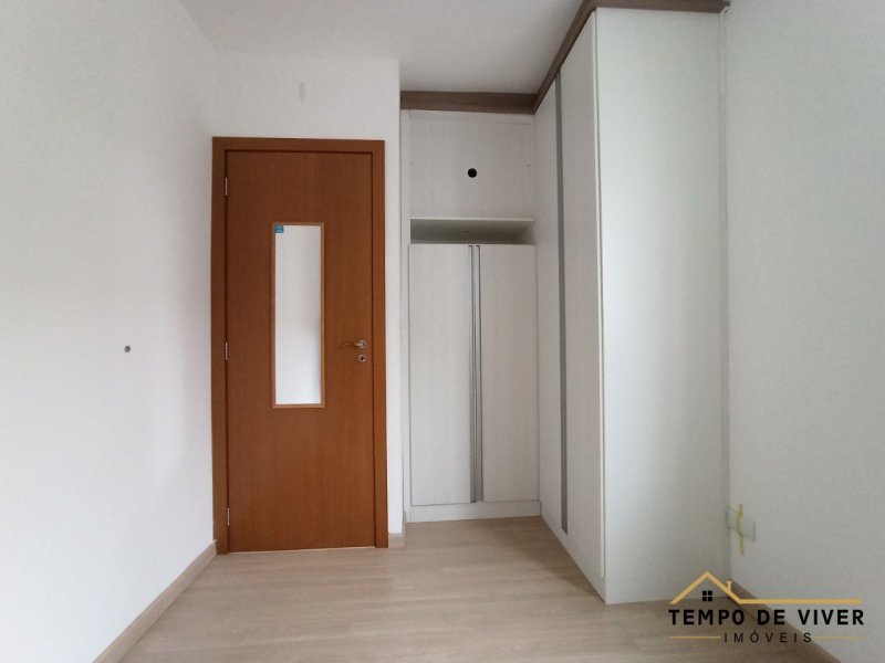 Apartamento à venda Vista Alegre com 35m² e 1 quarto por R$ 239.000 - 371702279-quarto-mobiliado.jpg
