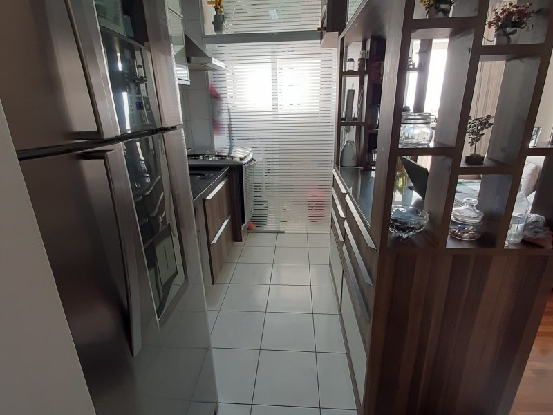 Apartamento à venda Vila Yara com 54m² e 2 quartos por R$ 450.000 - 1221605452-foto-cozinha.jpg