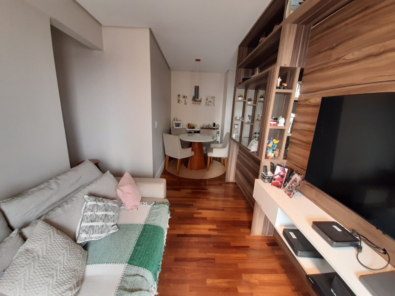 Apartamento à venda Vila Yara com 54m² e 2 quartos por R$ 450.000 - 1817187449-sala-foto-4.jpg