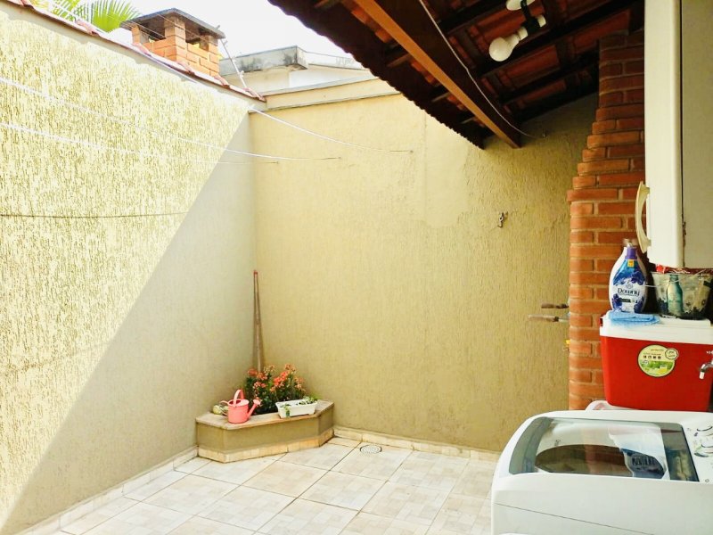Casa à venda Jardim Nossa Senhora do Carmo com 100m² e 3 quartos por R$ 460.000 - 553815425-f5dc102a-6de7-4b70-8c4e-f0359a0fc42d.jpeg