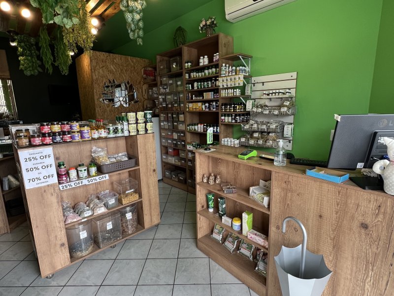 Comercial à venda Fazenda Santo Antônio com 50m² e 1 quarto por R$ 60.000 - 1754939284-b085ea54-eab3-4f02-8a4b-909e06aed238.jpeg