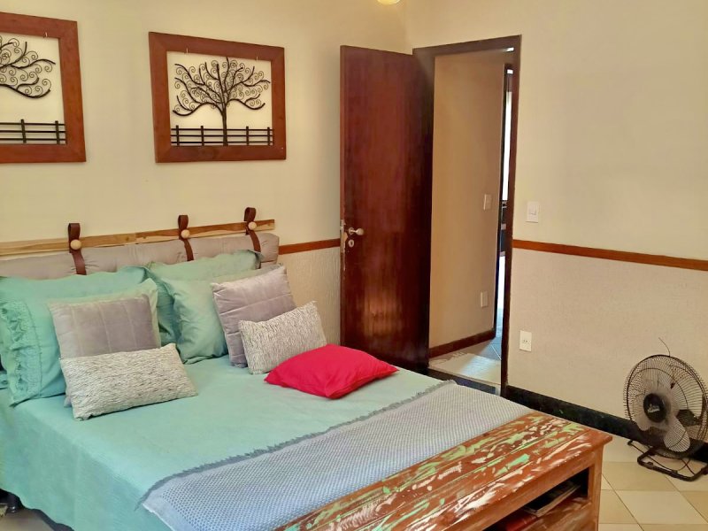 Casa à venda Itapeba com 410m² e 3 quartos por R$ 850.000 - 1641967671-c181d566-beb1-4947-86d3-c249c359b145.jpeg